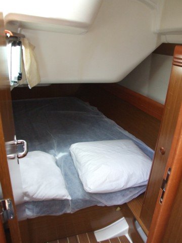 Sun Odyssey 36 i - 2007 -30.jpg